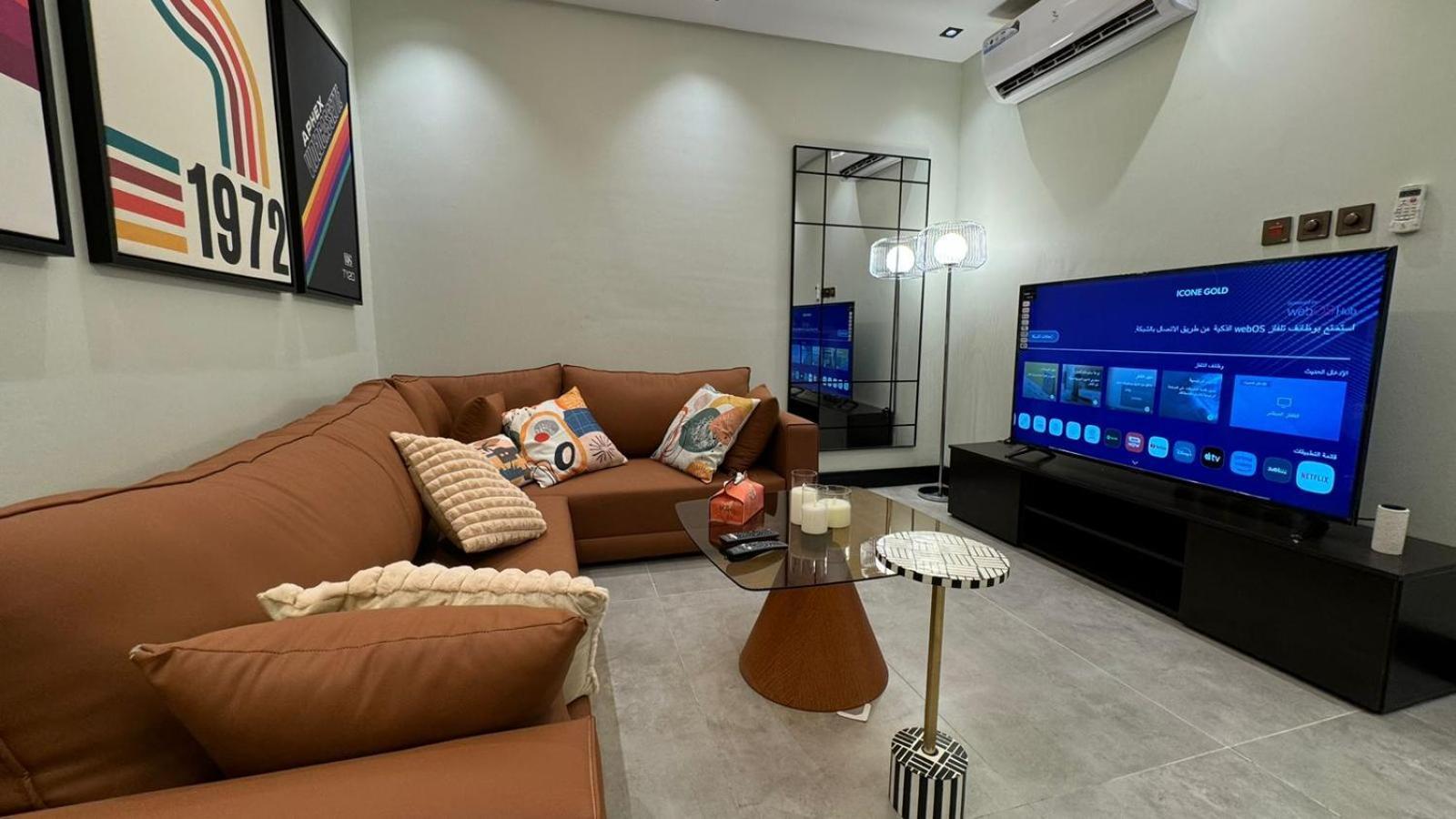 غرفة نوم وصالة مدخل ذكي Apartment *